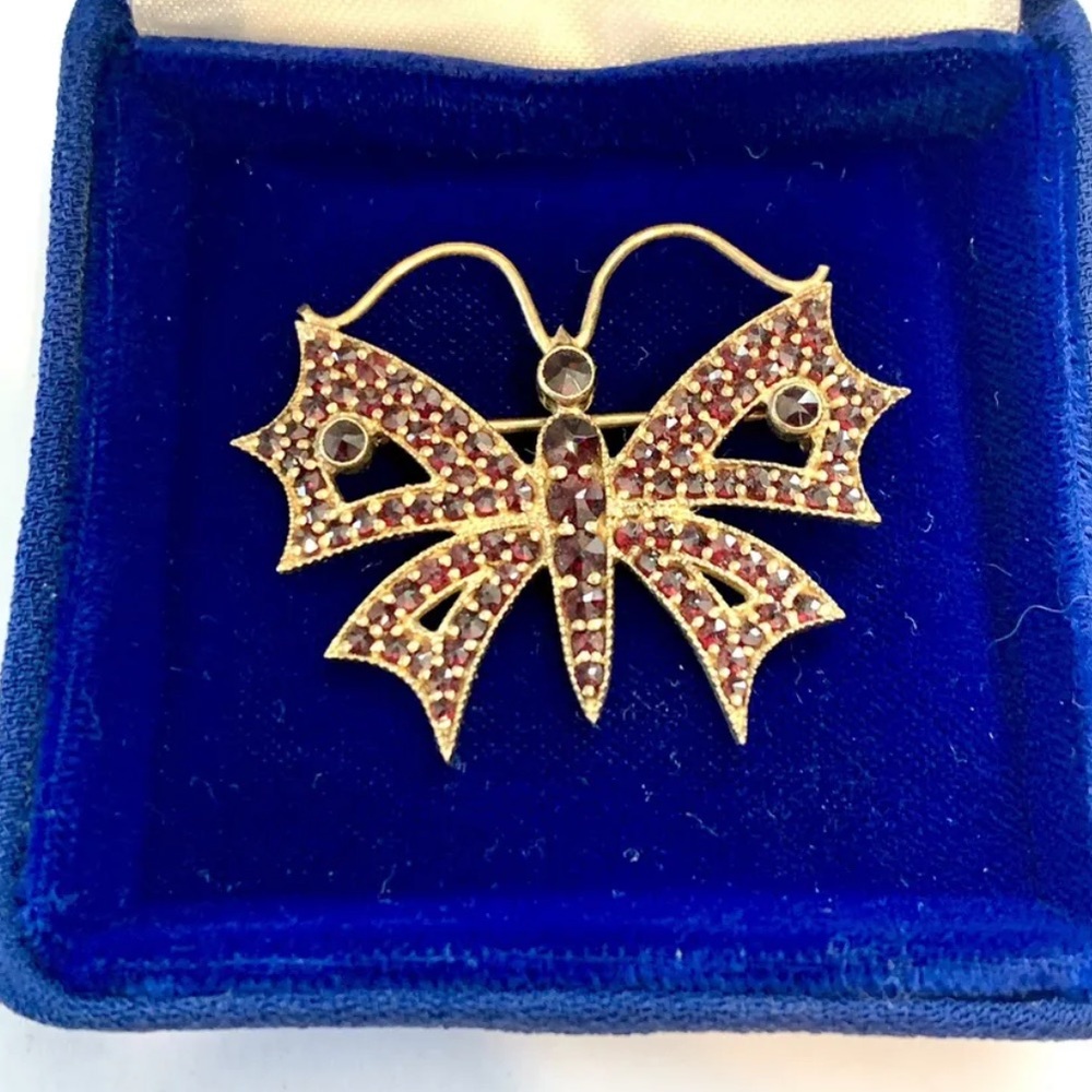 Vintage Antique Bohemian Garnet Red Stone Gold Tone Butterfly Brooch Pin
